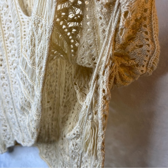 Bohemian Crochet Tunic in Off White / Cream Knit Boho Swim Beach Cover Up - Picture 3 of 8